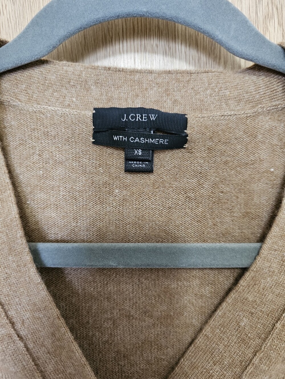 J Crew Wool Cashmere blend Cardigan Sweater Camel Tan Brown XS - Picture 3 of 5